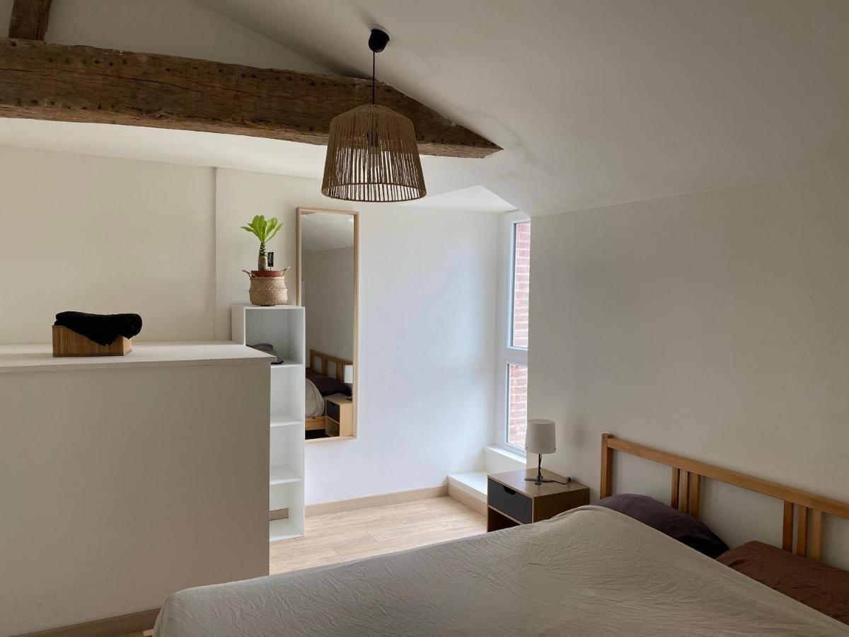 Charmant Appartement Avec Spa ฟอนทีเนย์-เลอ-คอมต์ ภายนอก รูปภาพ